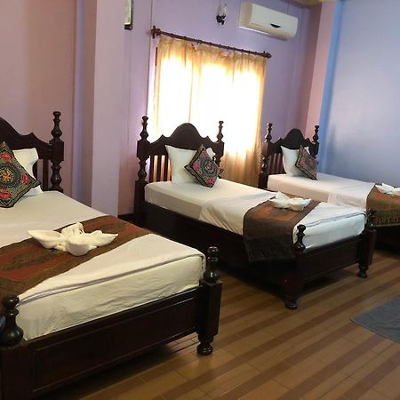 Soutjai Guesthouse & Restaurant Vang Vieng Esterno foto