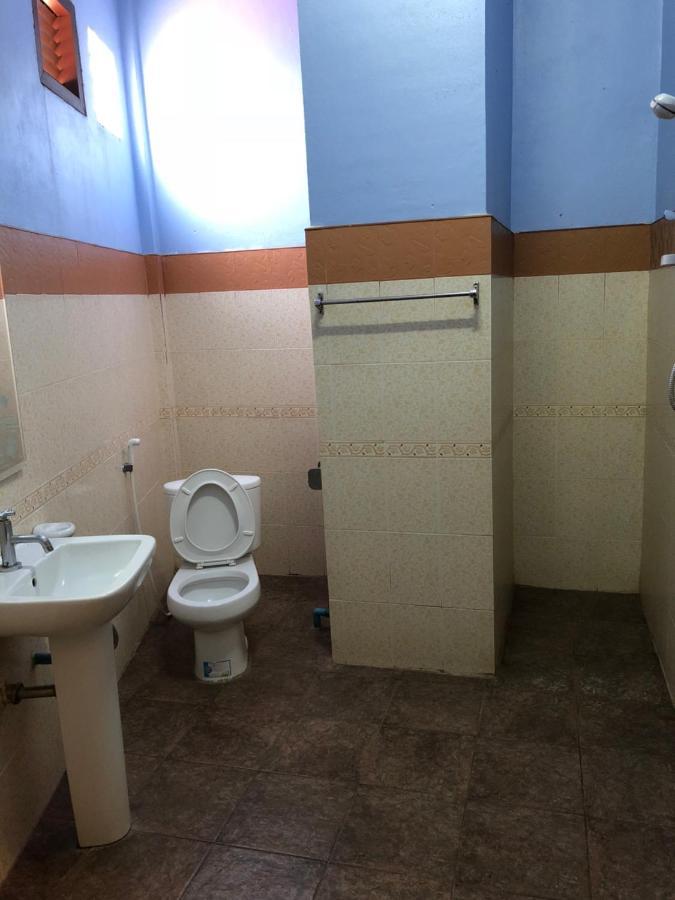 Soutjai Guesthouse & Restaurant Vang Vieng Esterno foto