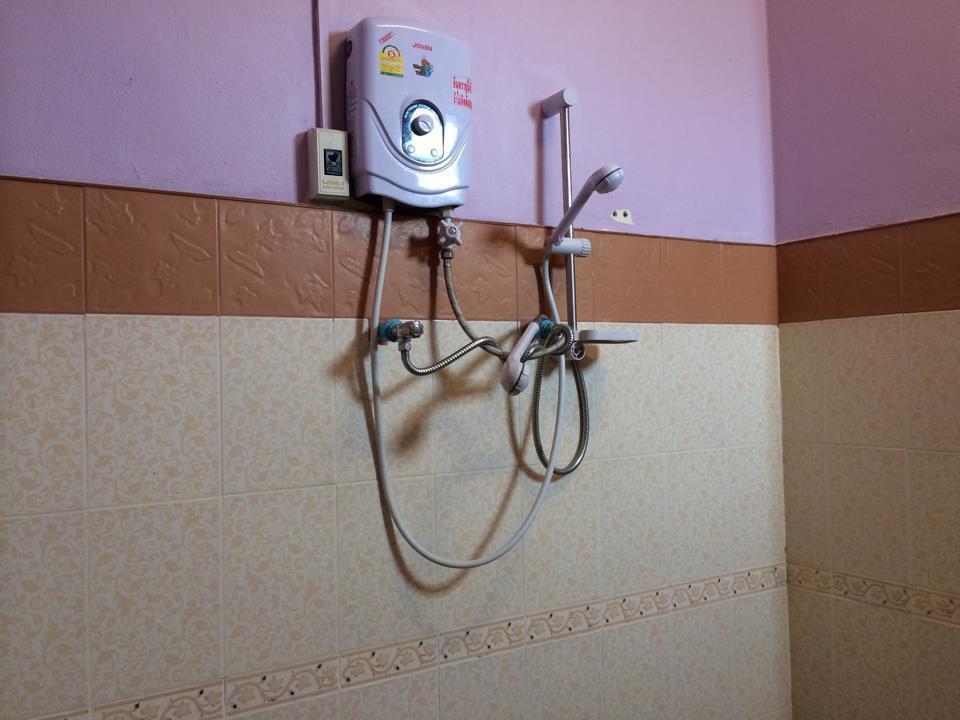 Soutjai Guesthouse & Restaurant Vang Vieng Esterno foto