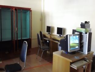 Soutjai Guesthouse & Restaurant Vang Vieng Esterno foto