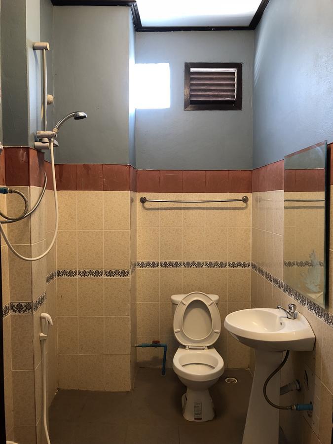 Soutjai Guesthouse & Restaurant Vang Vieng Esterno foto